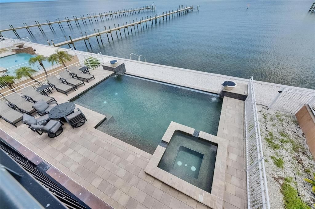 For Sale: $2,795,000 (5 beds, 3 baths, 4176 Square Feet)