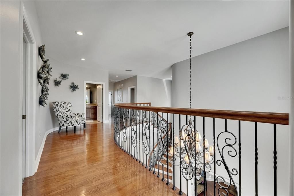 For Sale: $2,795,000 (5 beds, 3 baths, 4176 Square Feet)