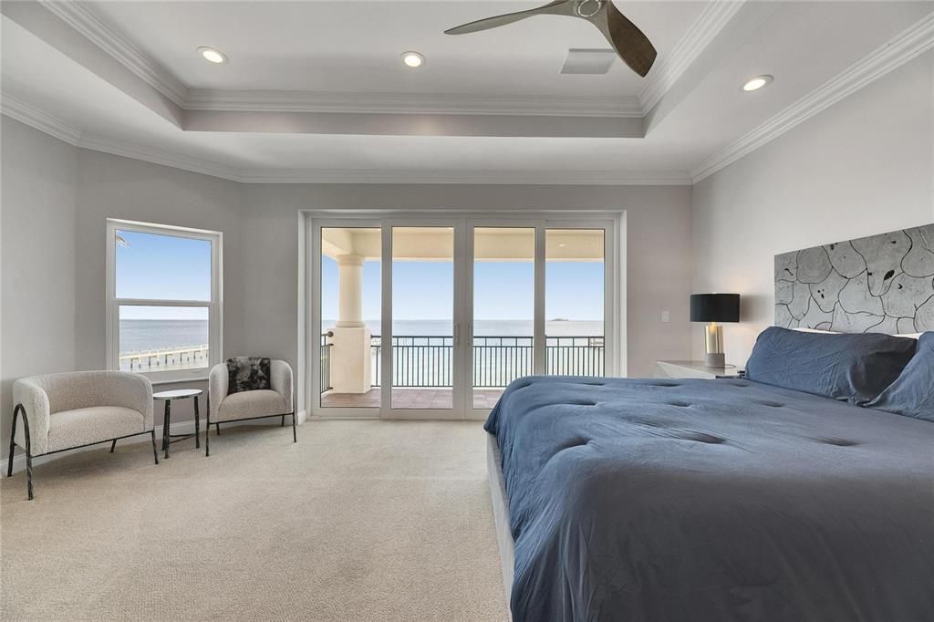 For Sale: $2,795,000 (5 beds, 3 baths, 4176 Square Feet)