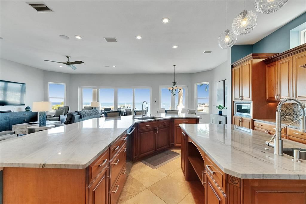 For Sale: $2,795,000 (5 beds, 3 baths, 4176 Square Feet)