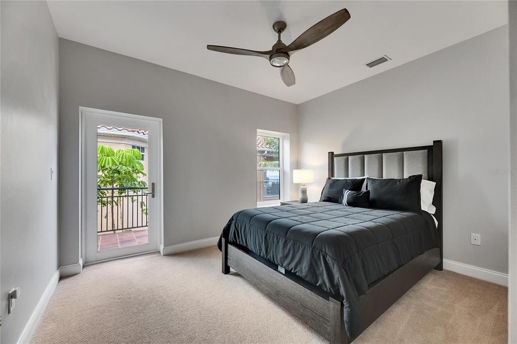 For Sale: $2,795,000 (5 beds, 3 baths, 4176 Square Feet)