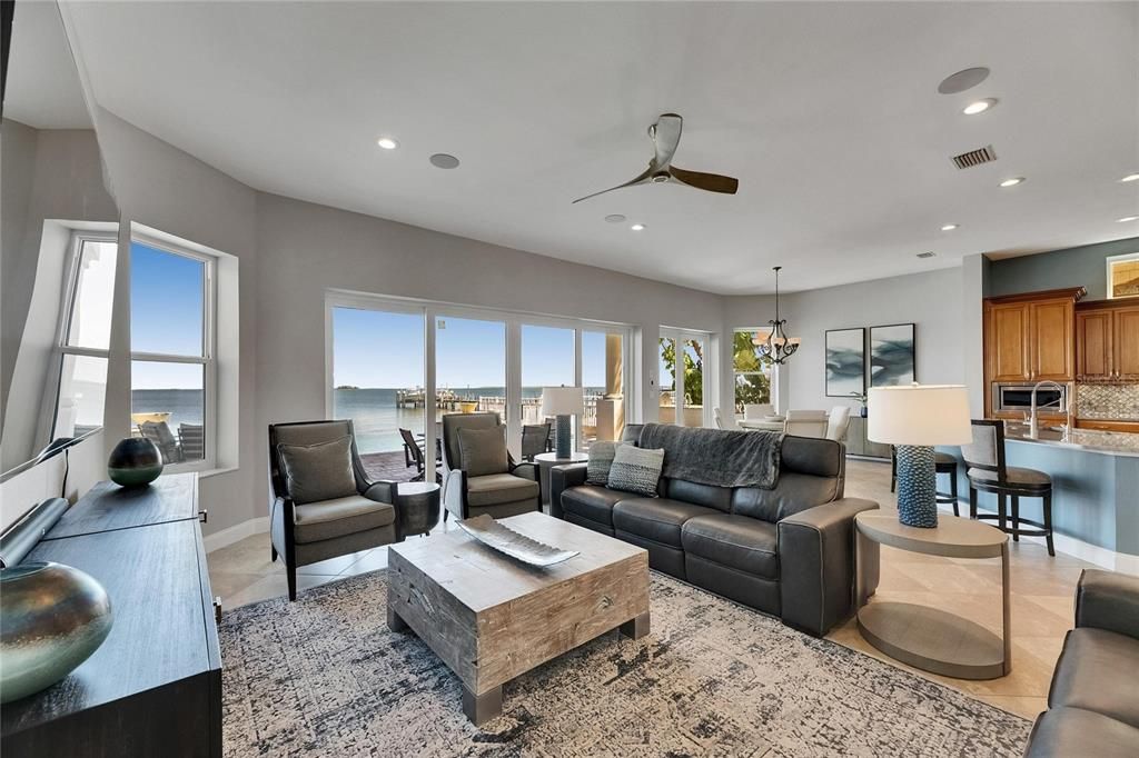 For Sale: $2,795,000 (5 beds, 3 baths, 4176 Square Feet)