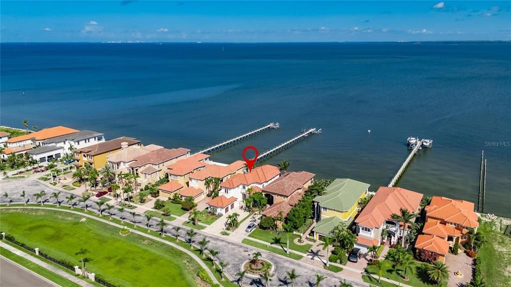 For Sale: $2,795,000 (5 beds, 3 baths, 4176 Square Feet)