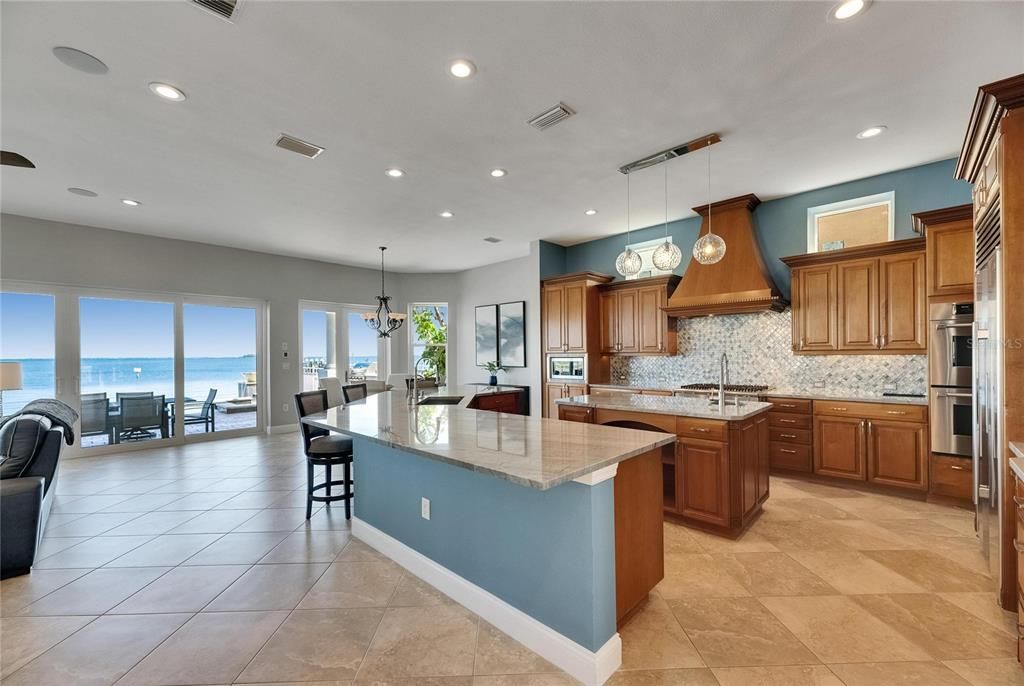 For Sale: $2,795,000 (5 beds, 3 baths, 4176 Square Feet)