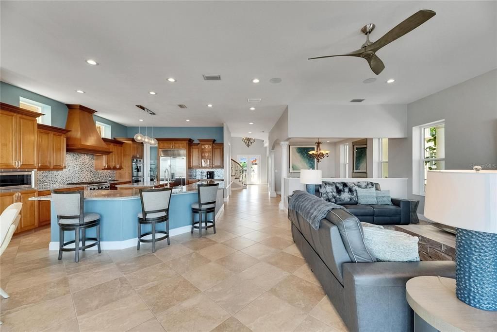 For Sale: $2,795,000 (5 beds, 3 baths, 4176 Square Feet)