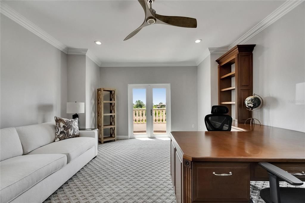 For Sale: $2,795,000 (5 beds, 3 baths, 4176 Square Feet)