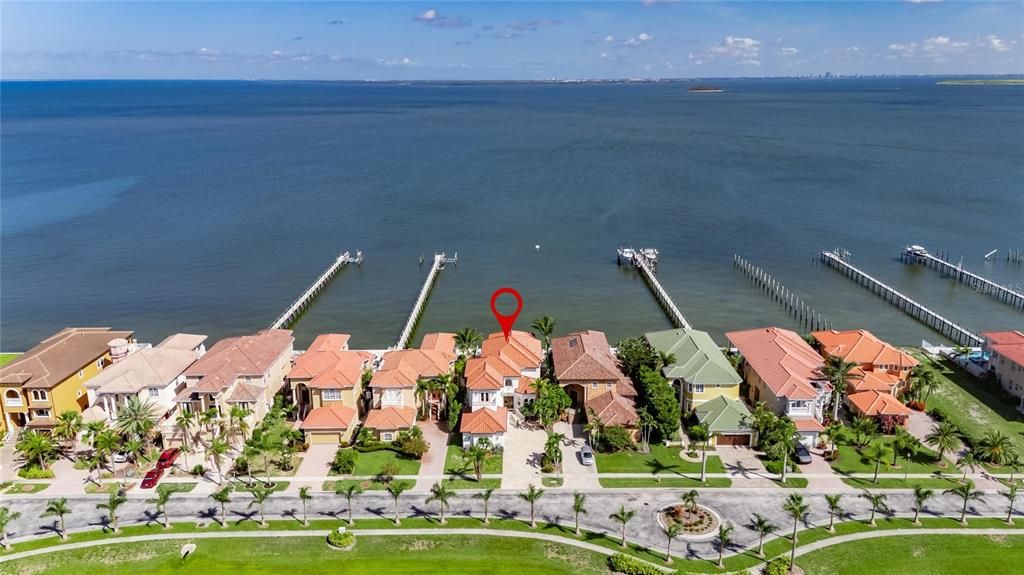 For Sale: $2,795,000 (5 beds, 3 baths, 4176 Square Feet)