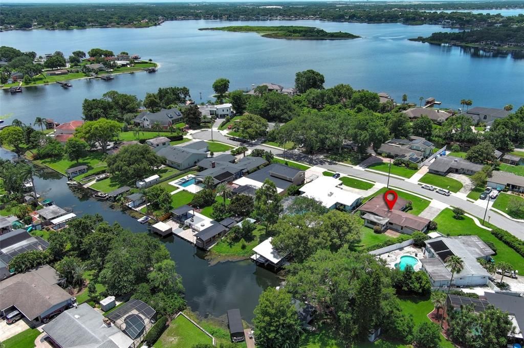 待售: $620,000 (4 贝兹, 2 浴室, 2015 平方英尺)