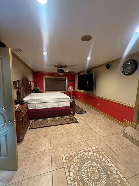 For Sale: $3,333,333 (0 beds, 0 baths, 12992 Square Feet)