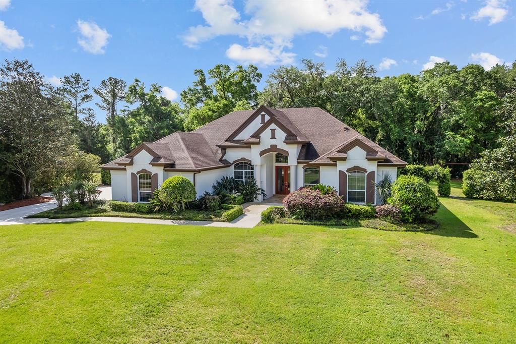 Recently Rented: $5,500 (5 beds, 3 baths, 3566 Square Feet)