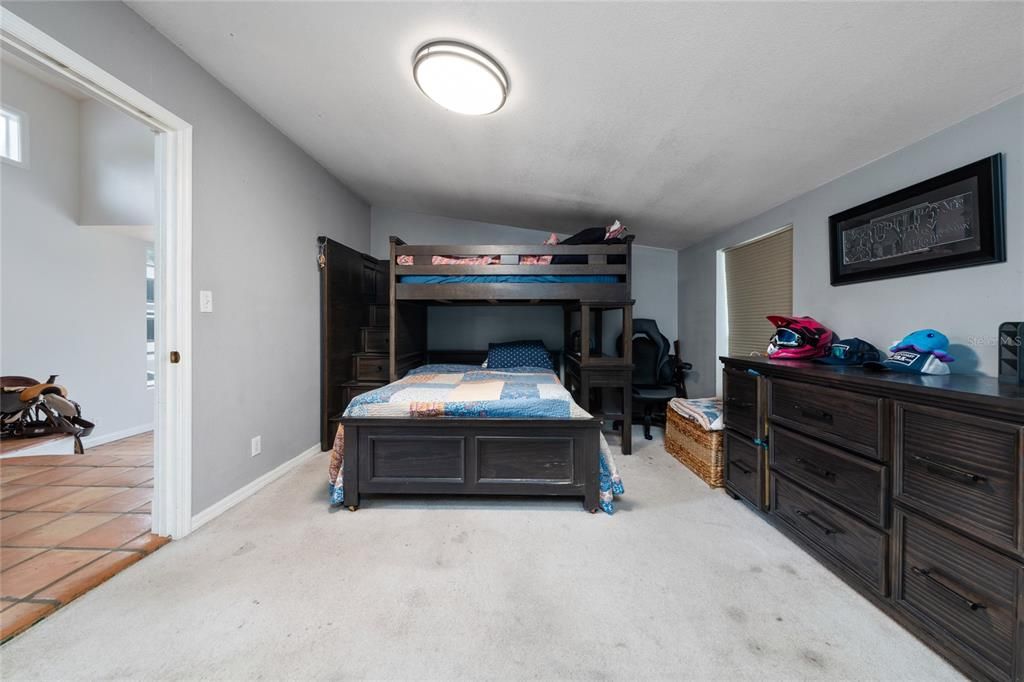 For Sale: $795,900 (3 beds, 4 baths, 1200 Square Feet)