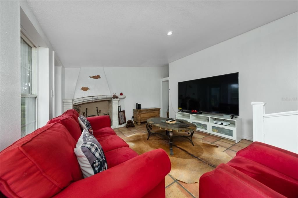 For Sale: $795,900 (3 beds, 4 baths, 1200 Square Feet)