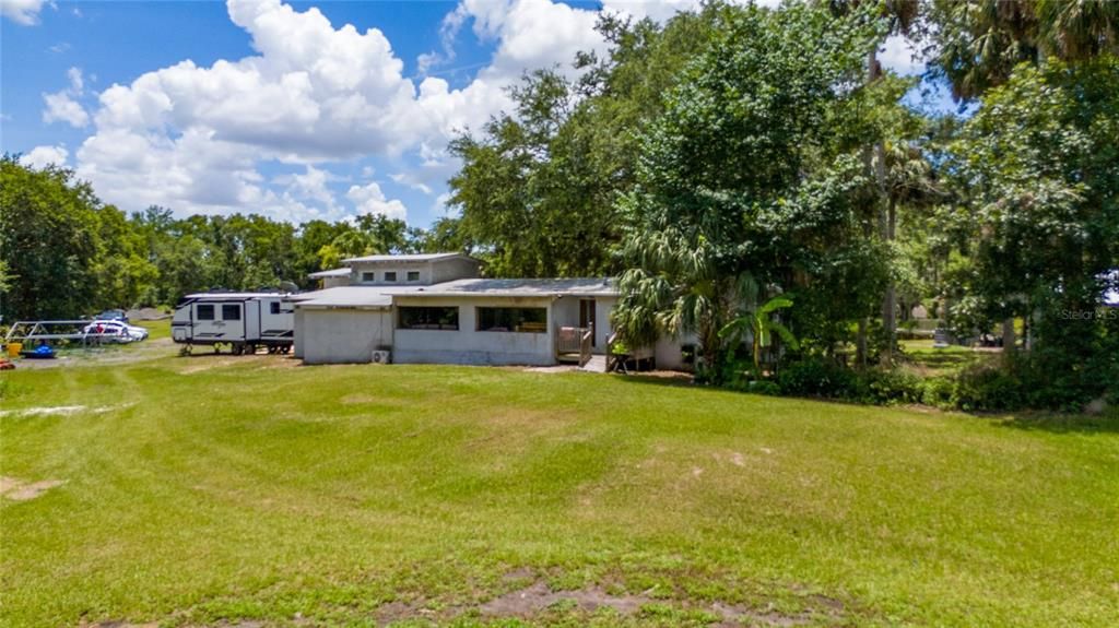 For Sale: $795,900 (3 beds, 4 baths, 1200 Square Feet)