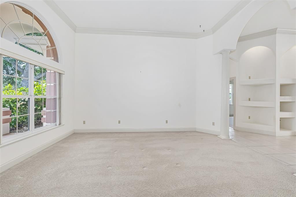 Activo con contrato: $615,000 (4 camas, 3 baños, 2820 Pies cuadrados)