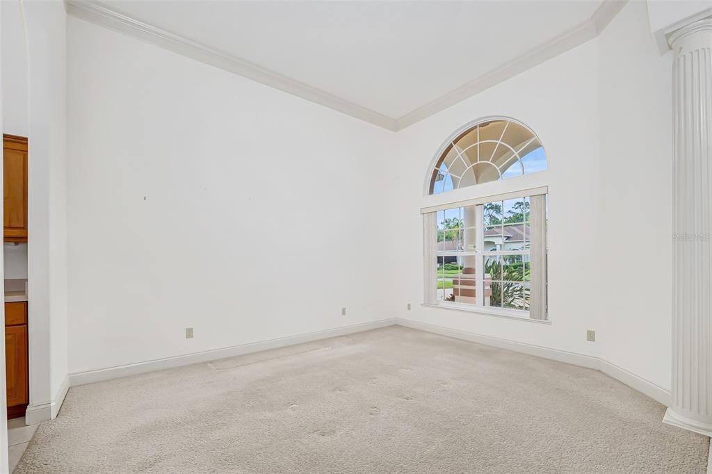 Activo con contrato: $615,000 (4 camas, 3 baños, 2820 Pies cuadrados)