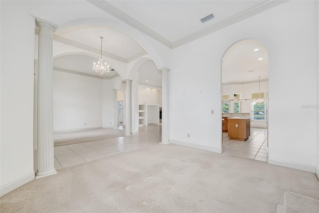 Activo con contrato: $615,000 (4 camas, 3 baños, 2820 Pies cuadrados)