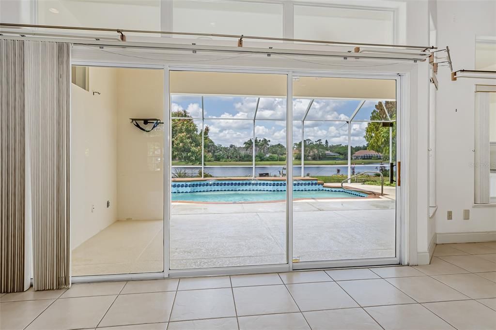 Activo con contrato: $615,000 (4 camas, 3 baños, 2820 Pies cuadrados)