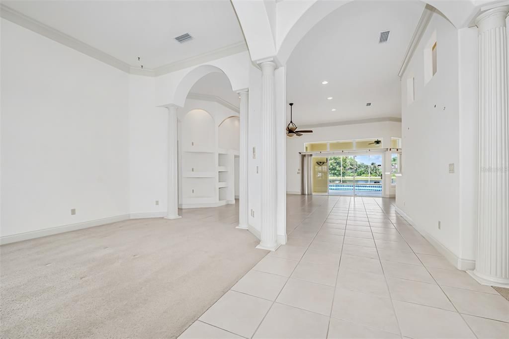 Activo con contrato: $615,000 (4 camas, 3 baños, 2820 Pies cuadrados)