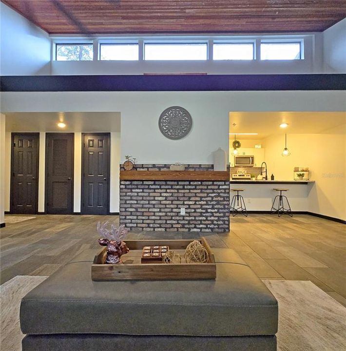 For Sale: $120,000 (1 beds, 1 baths, 974 Square Feet)