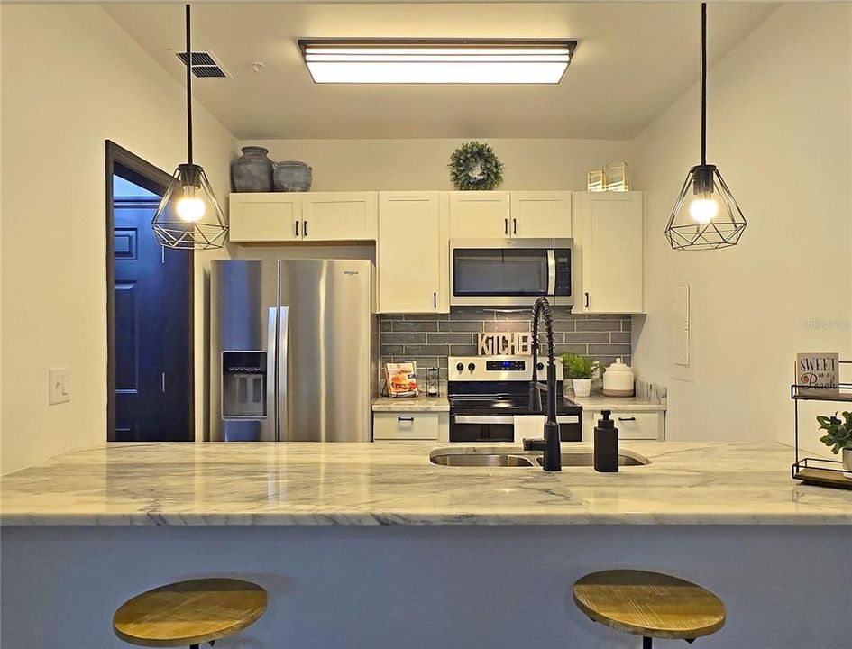 For Sale: $120,000 (1 beds, 1 baths, 974 Square Feet)