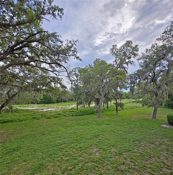 For Sale: $120,000 (1 beds, 1 baths, 974 Square Feet)