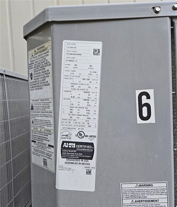 For Sale: $120,000 (1 beds, 1 baths, 974 Square Feet)