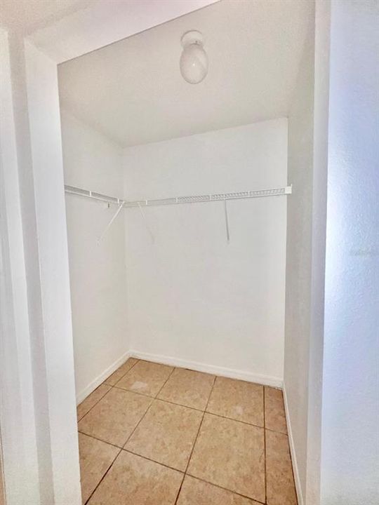 Active With Contract: $130,000 (3 beds, 2 baths, 1274 Square Feet)