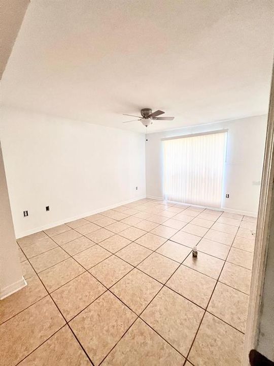 Active With Contract: $130,000 (3 beds, 2 baths, 1274 Square Feet)