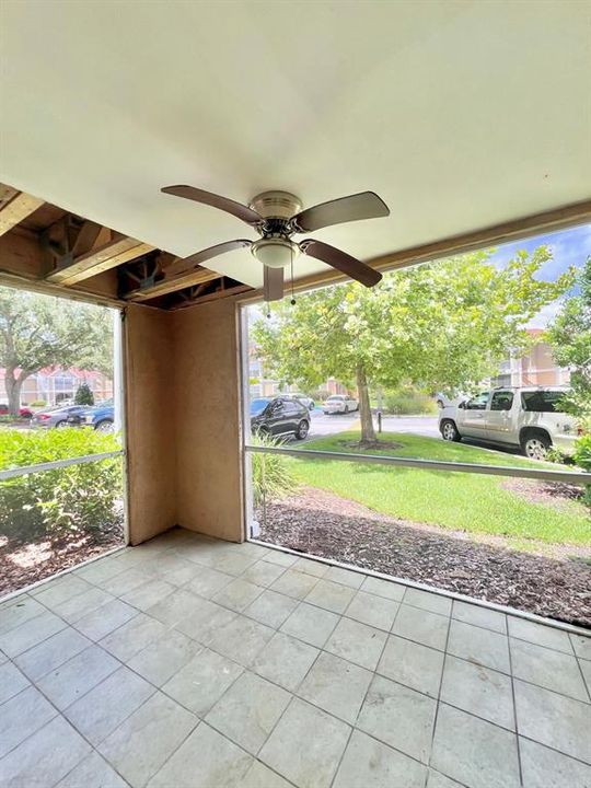 Active With Contract: $130,000 (3 beds, 2 baths, 1274 Square Feet)