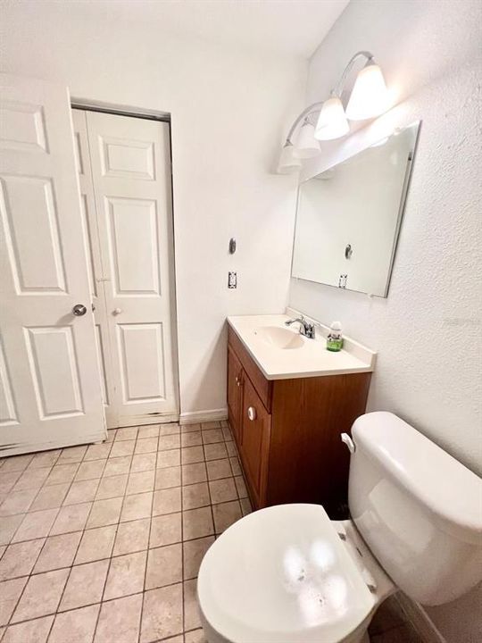 Active With Contract: $130,000 (3 beds, 2 baths, 1274 Square Feet)