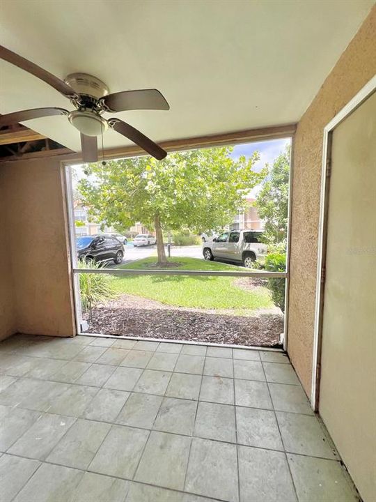 Active With Contract: $130,000 (3 beds, 2 baths, 1274 Square Feet)