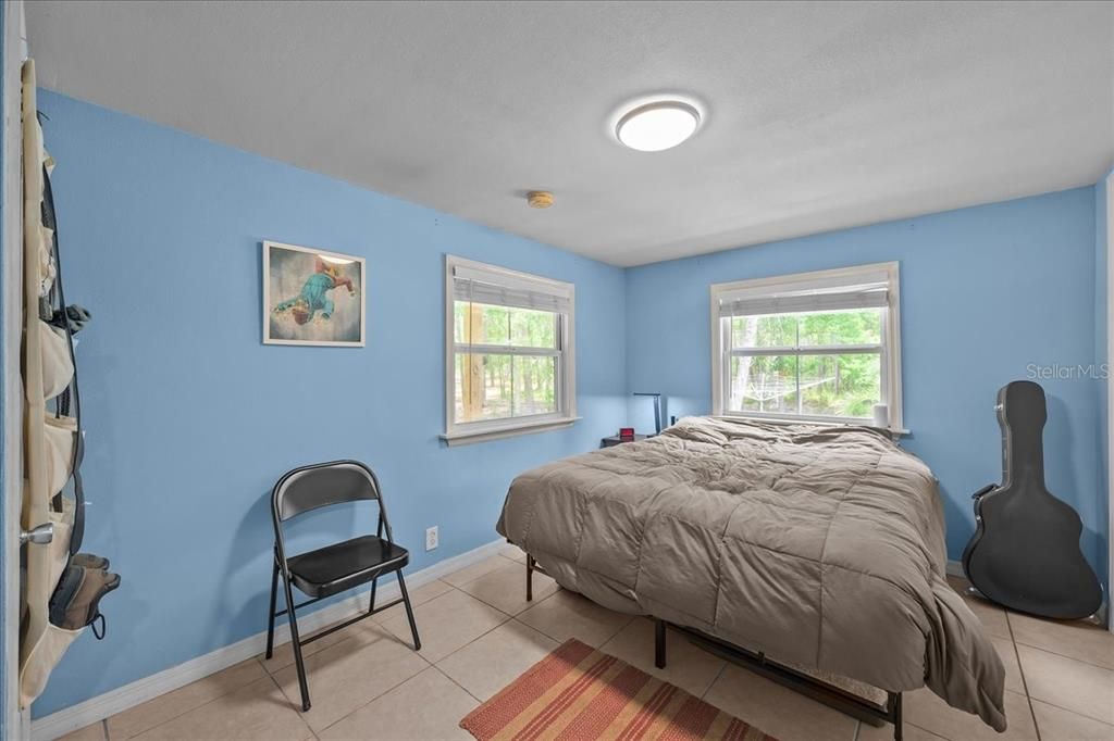 For Sale: $334,900 (2 beds, 1 baths, 720 Square Feet)