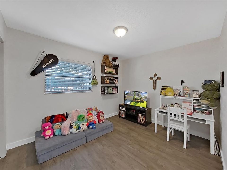 待售: $669,000 (5 贝兹, 2 浴室, 3051 平方英尺)