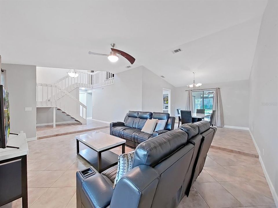 待售: $669,000 (5 贝兹, 2 浴室, 3051 平方英尺)