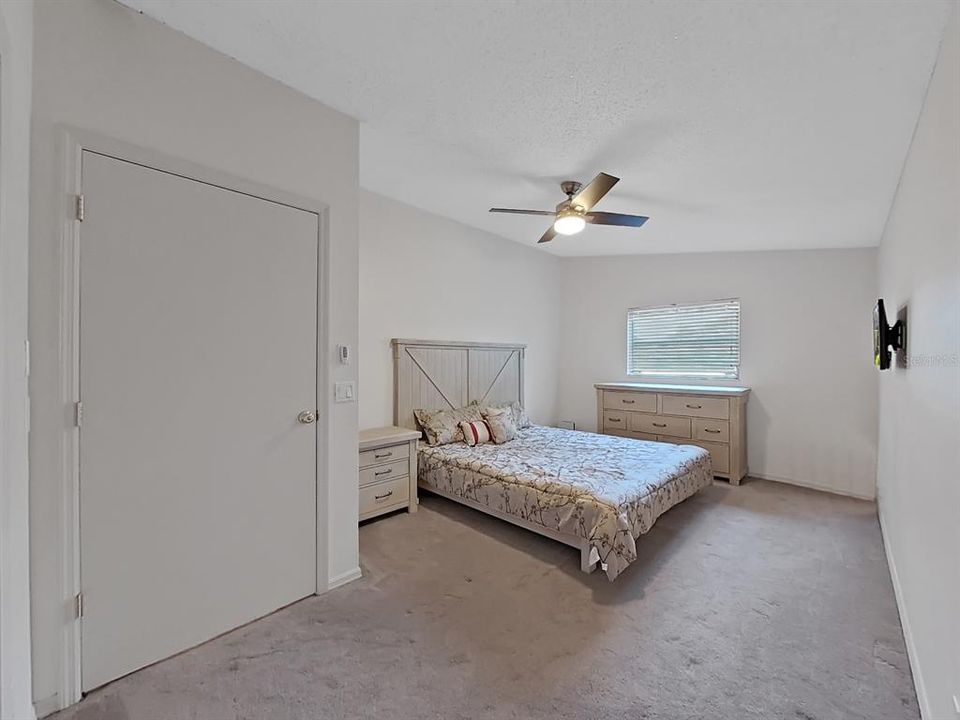 待售: $669,000 (5 贝兹, 2 浴室, 3051 平方英尺)