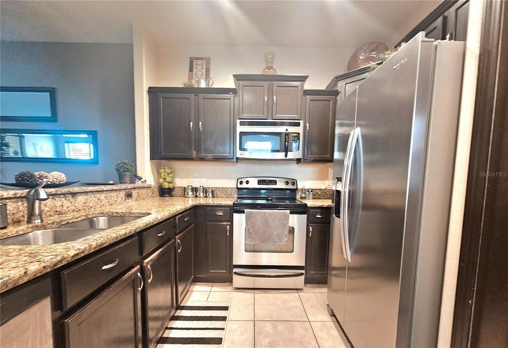 出租: $2,350 (3 贝兹, 2 浴室, 1642 平方英尺)