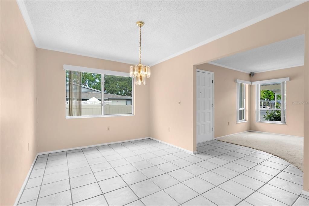 Active With Contract: $150,000 (2 beds, 2 baths, 1024 Square Feet)