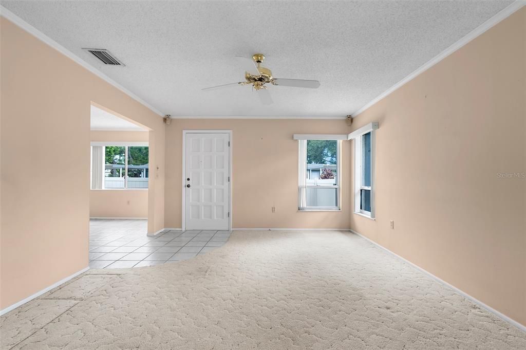 Active With Contract: $150,000 (2 beds, 2 baths, 1024 Square Feet)