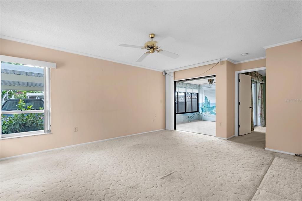 Active With Contract: $150,000 (2 beds, 2 baths, 1024 Square Feet)