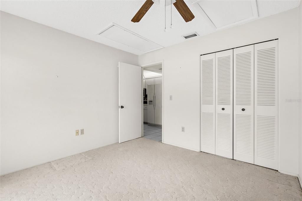 Active With Contract: $150,000 (2 beds, 2 baths, 1024 Square Feet)