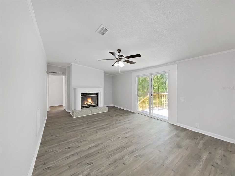 For Sale: $549,000 (4 beds, 2 baths, 2052 Square Feet)