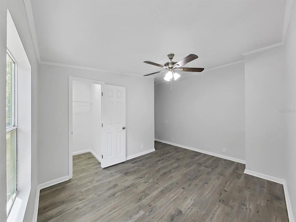 For Sale: $549,000 (4 beds, 2 baths, 2052 Square Feet)