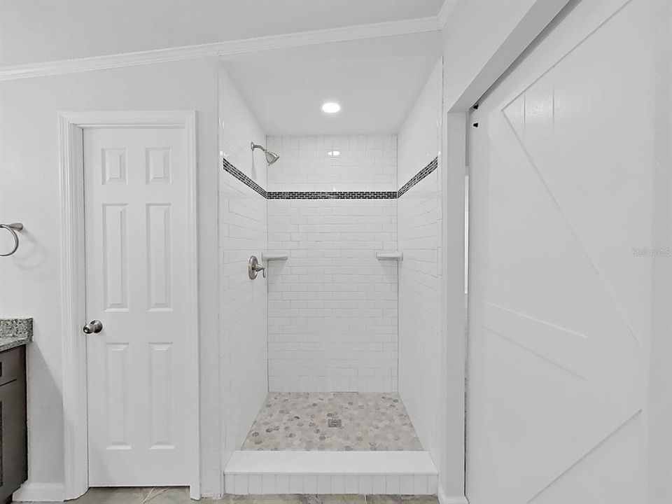 For Sale: $549,000 (4 beds, 2 baths, 2052 Square Feet)