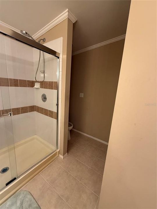 В аренду: $1,850 (2 спален, 2 ванн, 1820 Квадратных фут)