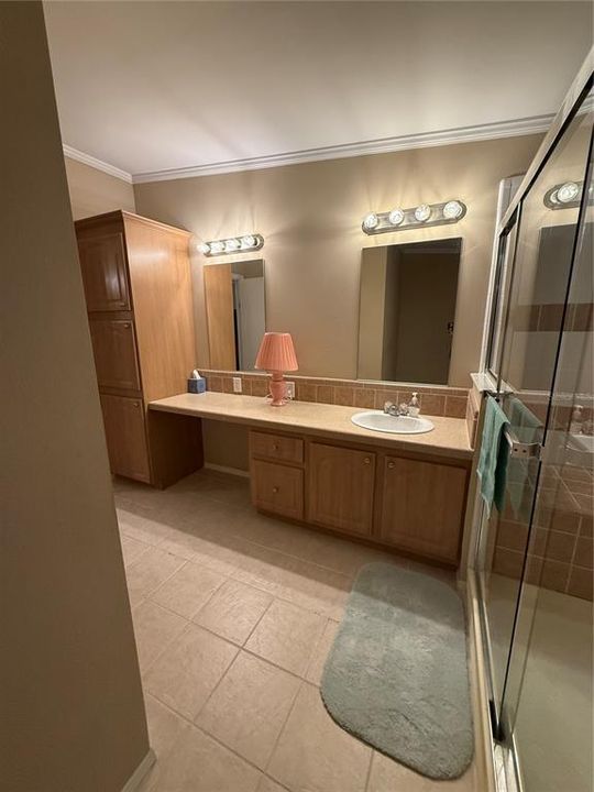 В аренду: $1,850 (2 спален, 2 ванн, 1820 Квадратных фут)