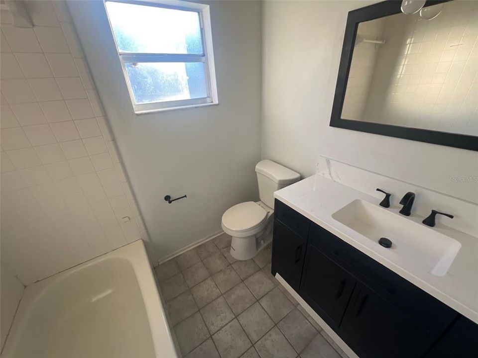 待售: $255,000 (3 贝兹, 2 浴室, 1145 平方英尺)