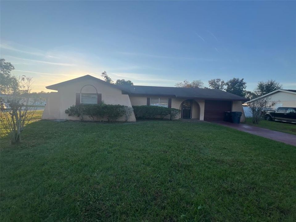 待售: $255,000 (3 贝兹, 2 浴室, 1145 平方英尺)