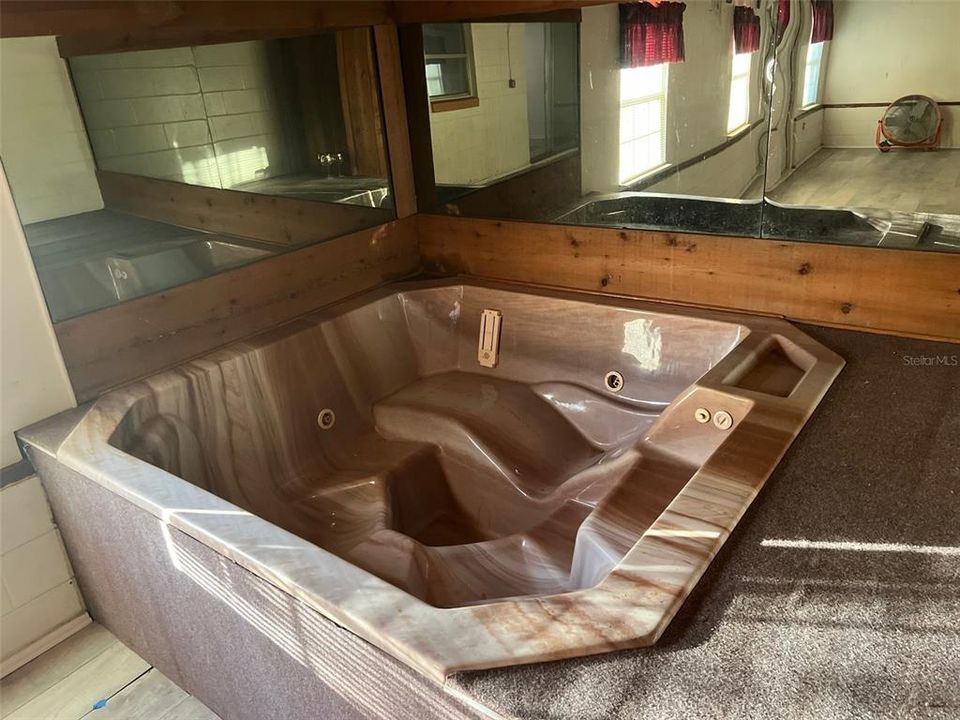 待售: $255,000 (3 贝兹, 2 浴室, 1145 平方英尺)