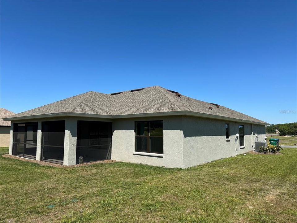 Active With Contract: $400,000 (3 beds, 2 baths, 1726 Square Feet)