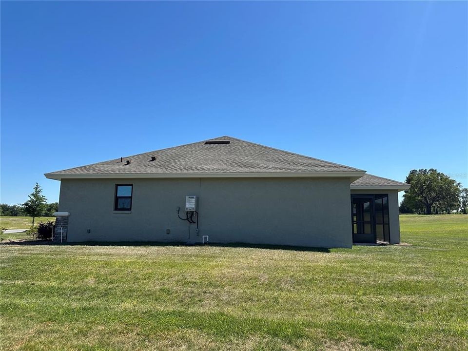 Active With Contract: $400,000 (3 beds, 2 baths, 1726 Square Feet)
